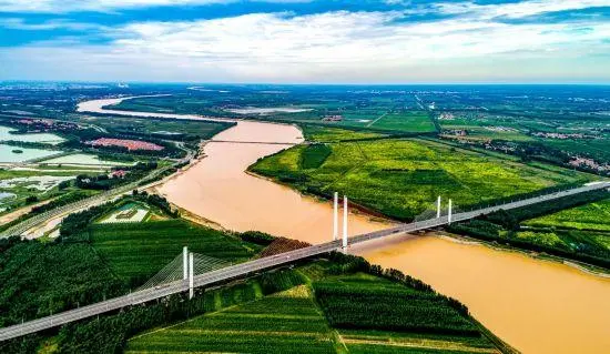 濱州市擬出讓地?zé)岬V業(yè)權(quán)32個 涵蓋供暖、溫泉洗浴、養(yǎng)殖3類應(yīng)用場景-地大熱能